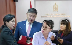 ХҮҮХДИЙГ ХАМГААЛАХ ЁСТОЙ ГАЗАР НЬ ӨӨРӨӨ АЮУЛЫН БҮС БОЛСОН ЮМ БИШ БИЗ?